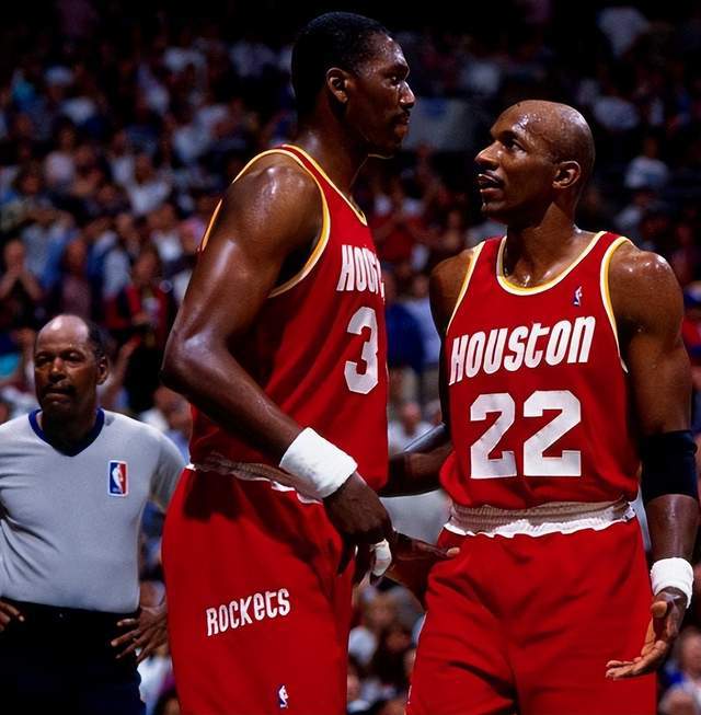 大梦发挥如何_奥拉朱旺_赛季_季后赛