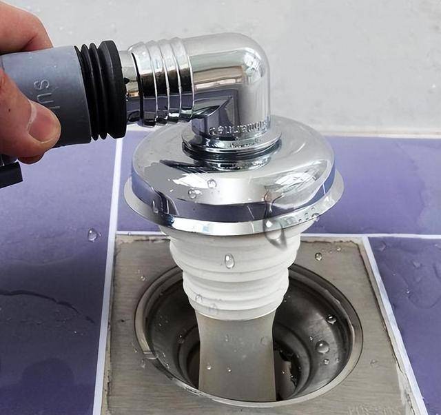 洗衣机排水的过程中就不会出现任何溢水的情况,不排水的时候,内部的