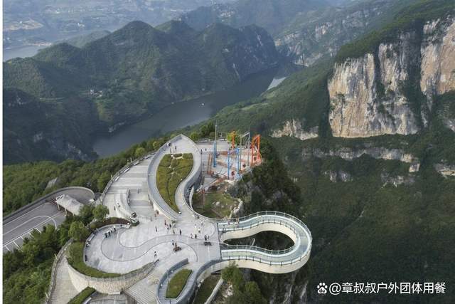 重庆春游十大旅游胜地 烧烤自助玩到嗨_风景区_南山_城市