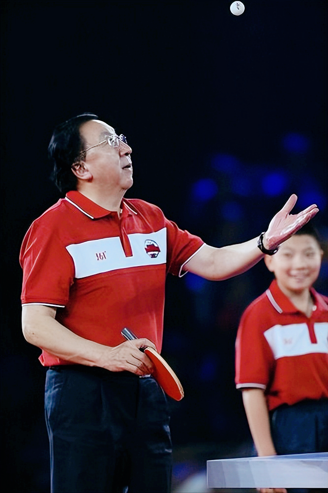 2005年,许绍发还推出了全国"市长杯"乒乓球联谊赛,引起巨大的反响.