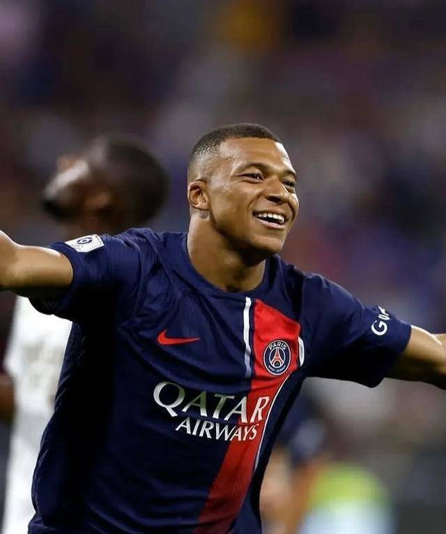 21世纪真正的超级射手仅有这五位:盘点自然年进50球以上的神锋_的足球