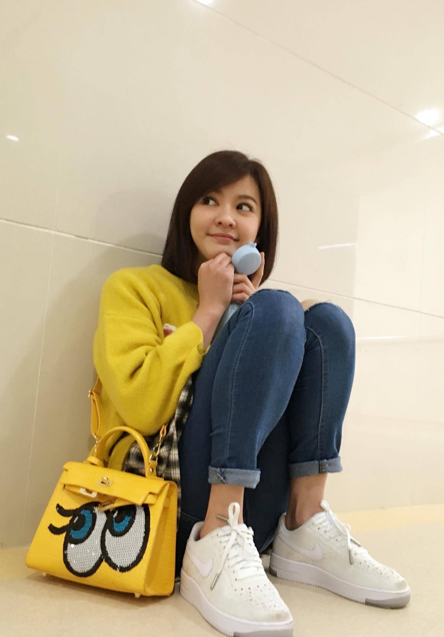 陈意涵嫁给"大叔",审美遭到网友质疑,更是令很多宅男心碎了_运动_款式