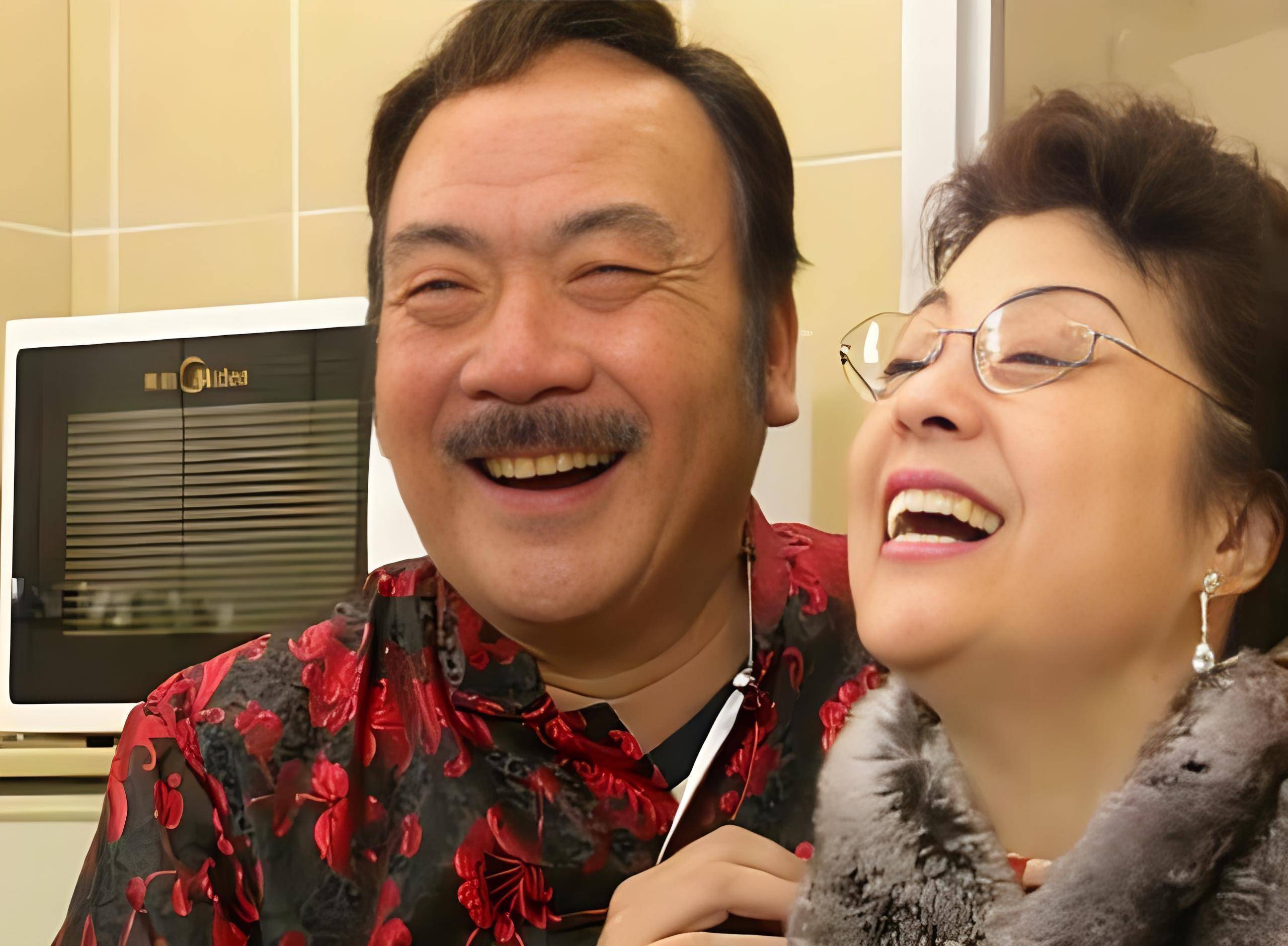 《外来媳妇本地郎》卢秋萍,戏里是妙婵妈妈,戏外女儿身份不简单