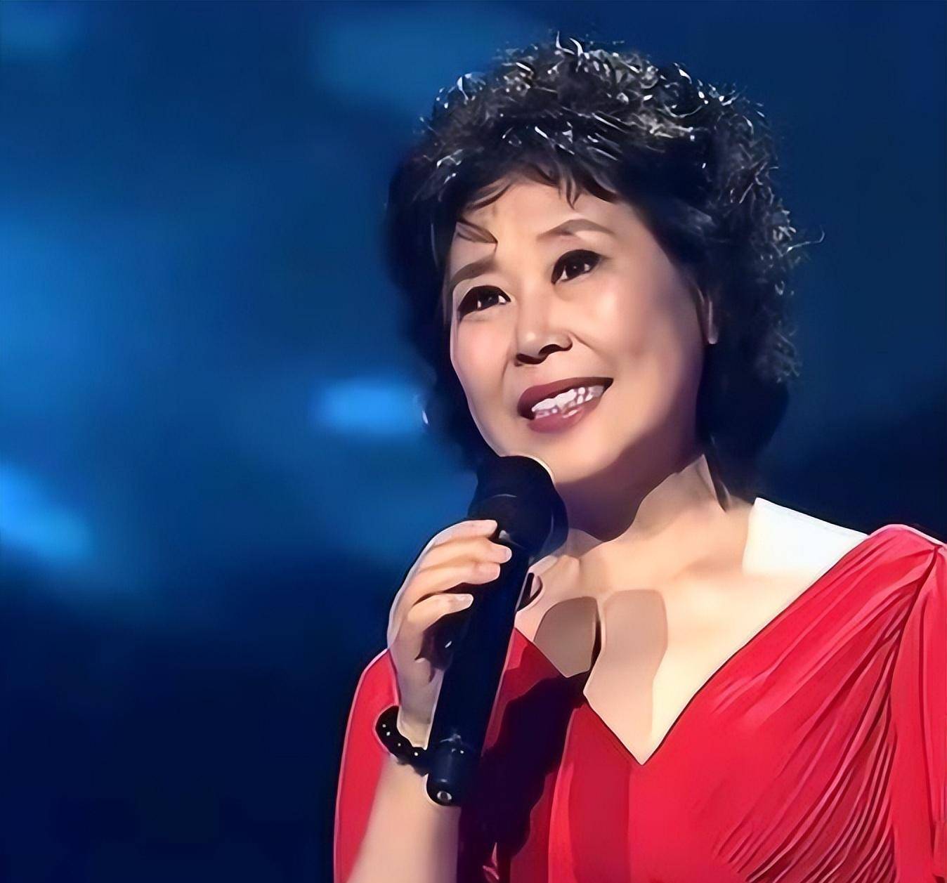 歌唱家卞小贞 嫁高情商丈夫 照顾脑瘫儿无怨无悔 如今孙子已成研究生