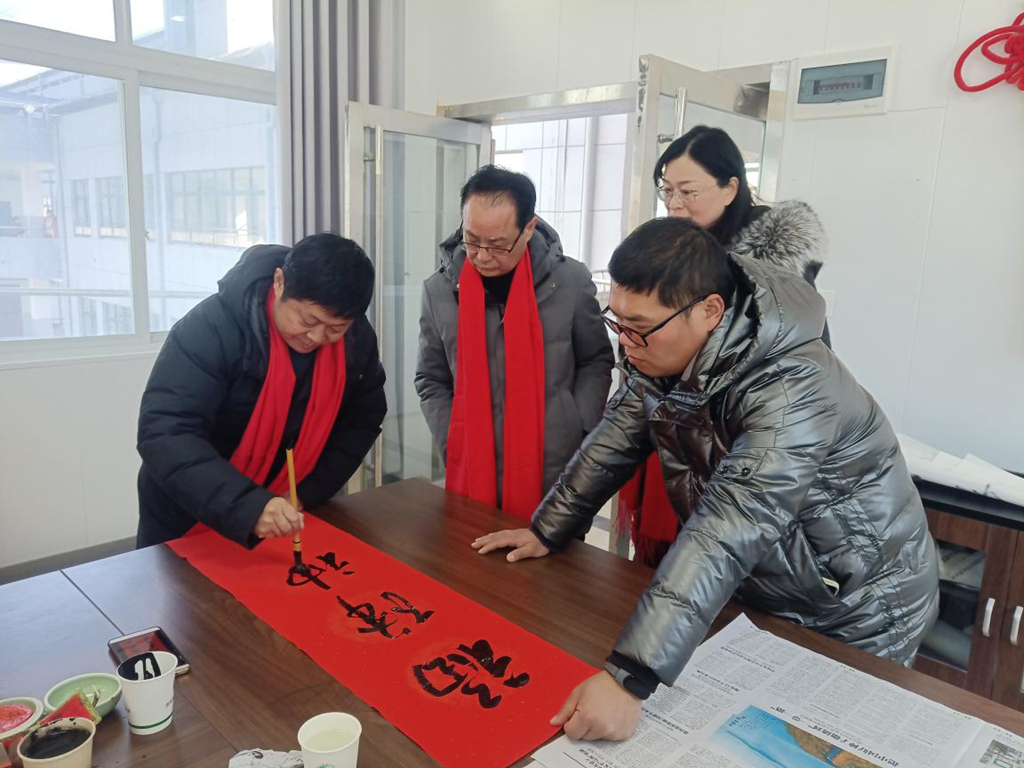 书艺进校翰墨香——记团风县书画协会书画进实验中学活动_书法_中学