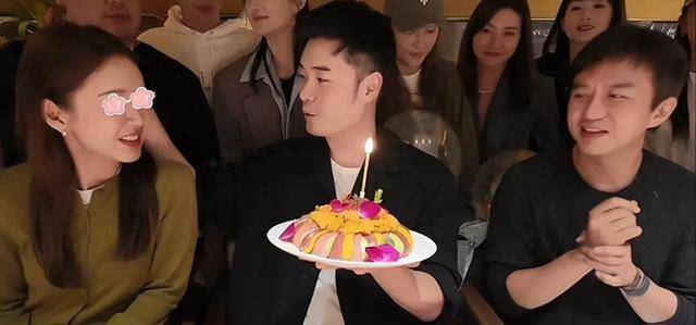 陈赫38岁生日聚会,邓超暴瘦比鹿晗还年轻帅气,五哈齐聚显欢乐!