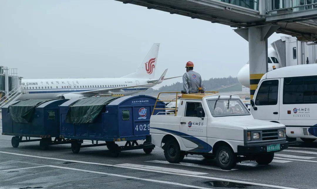 福州長樂機場地勤車輛隨拍_航空_來