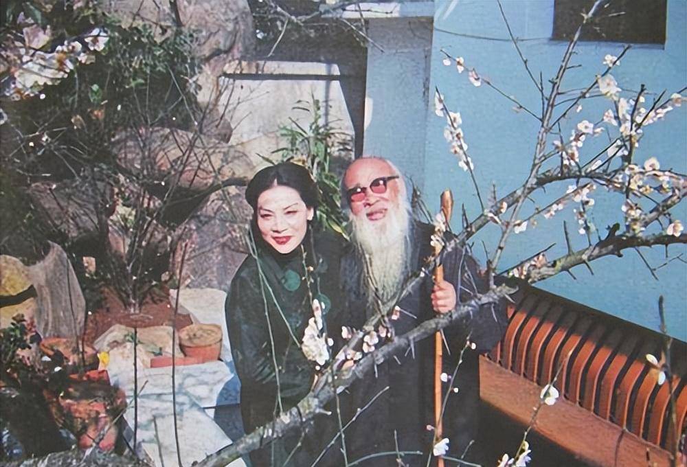 44岁的张大千对14岁的小女孩动了心思,张大千女儿说:我不答应_徐雯