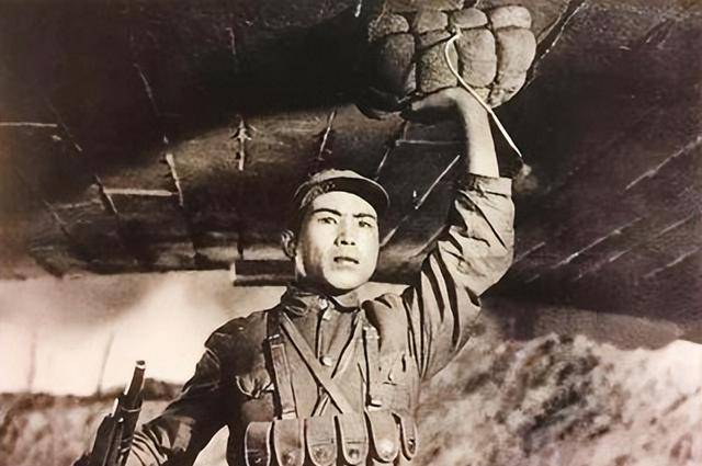 董存瑞牺牲后,他的妻子照顾丈夫家人三年!