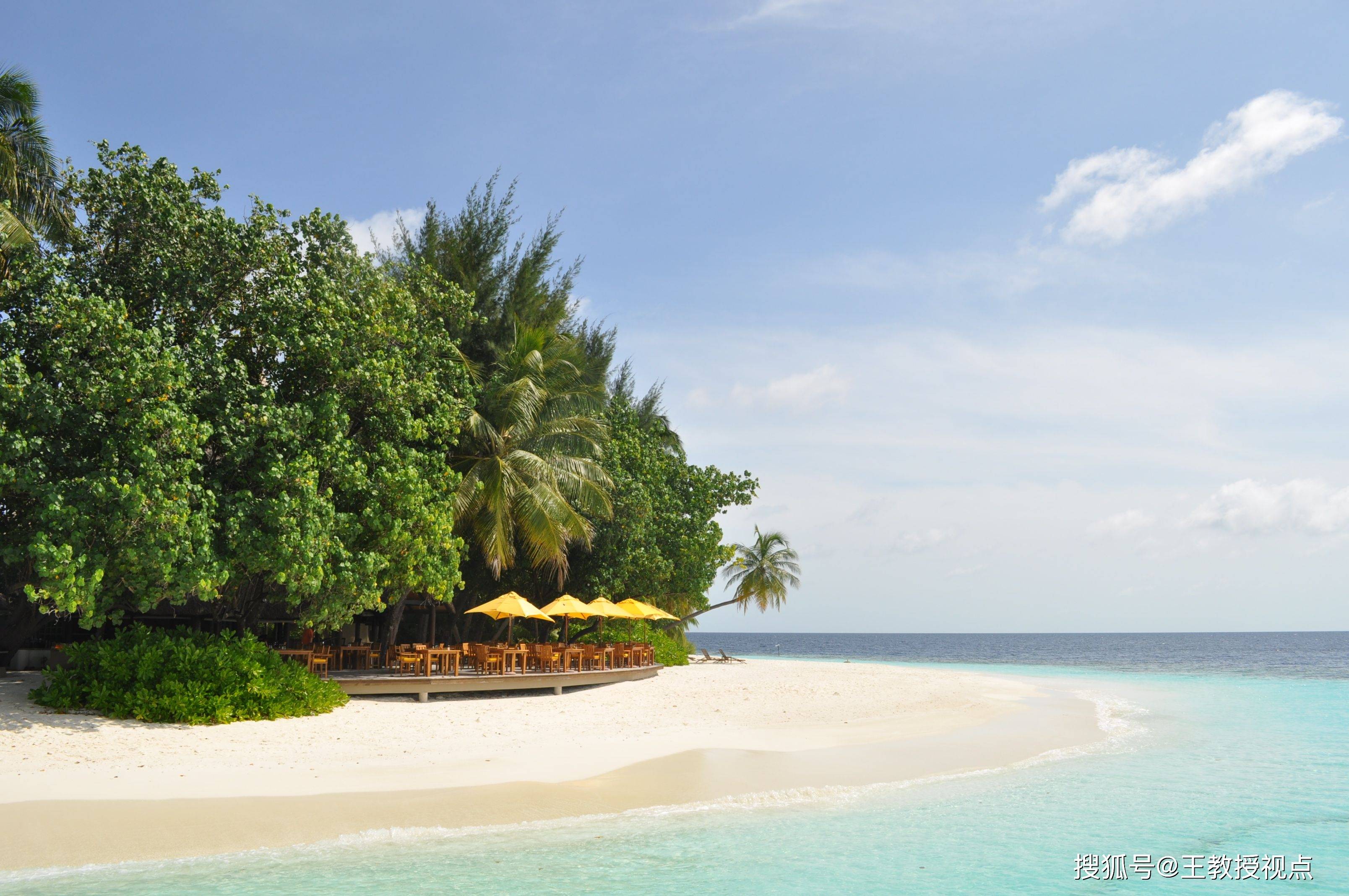 马尔代夫的科学探索:揭开热带海洋的神秘面纱