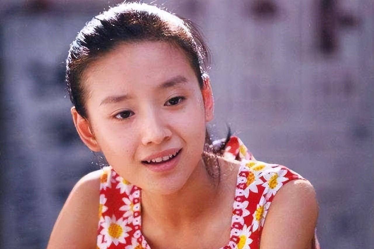 到万人嫌,这4位女星炫富,不忠诚,装清纯,说话不过脑_李湘_董洁_潘粤明