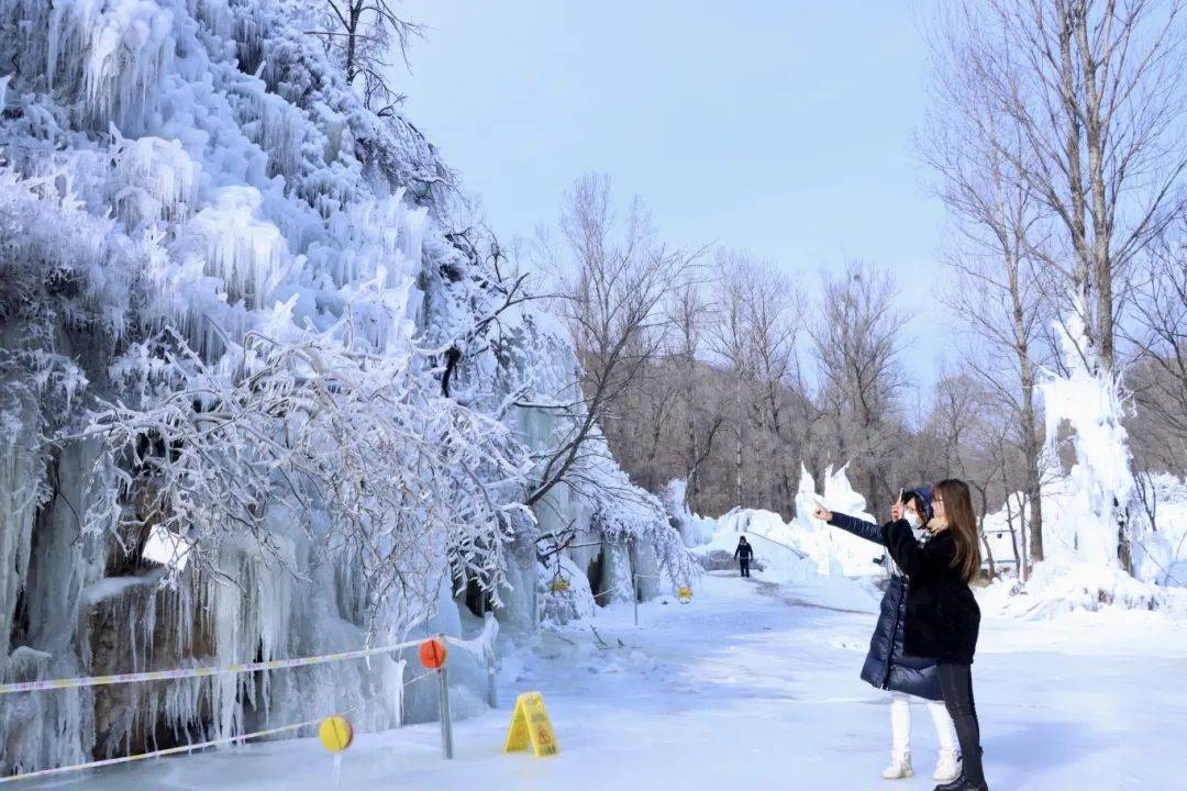 延庆大庄科乡水泉沟村龙潭峡谷冰雪大世界正式对外开放_景区_冬日