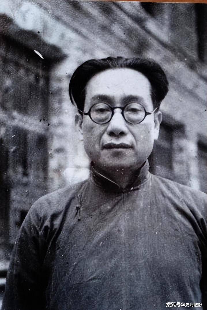 华罗庚是熊庆来的学生,他非常聪明才智出众,在学习数学方面展现出了