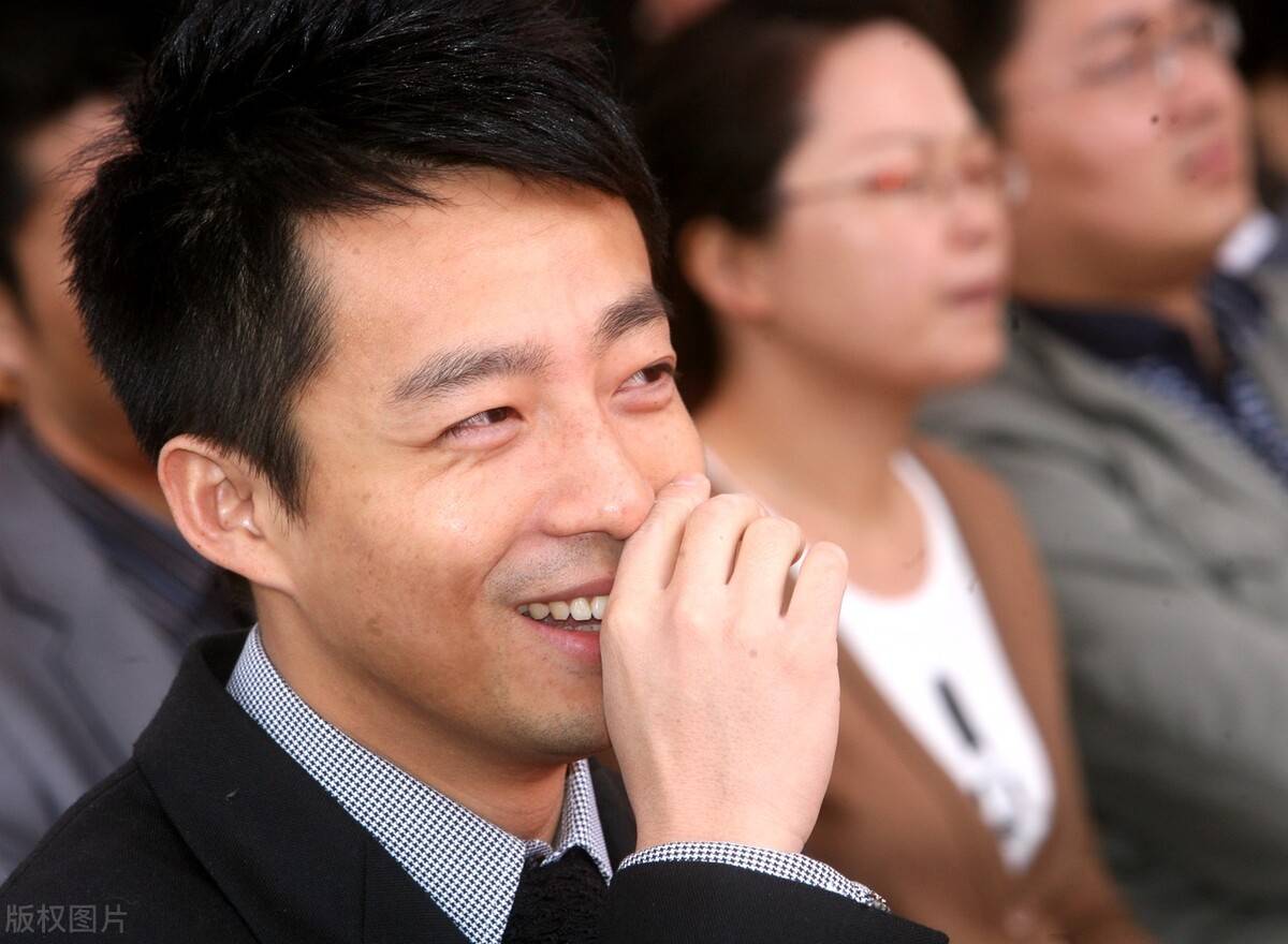 汪小菲疑似内涵前妻,引发抚养费争议!_网友_媒体_支持