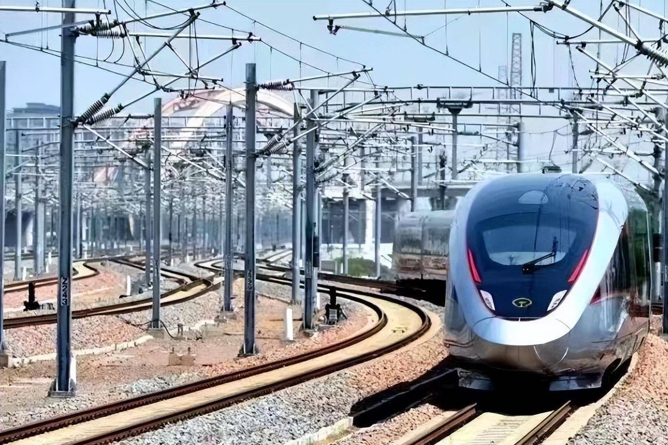 它有助于打通济莱高铁这条断头路,让济莱高铁的价值得到发挥.