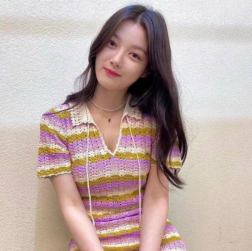 "罗金保"张莹诞辰98周年:虽已去世53年,却神韵依旧,让人铭记_蒋英