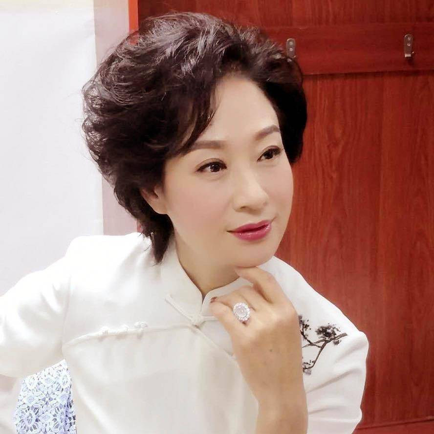 李海燕:河北秦皇岛走出的京剧名家,嫁二婚丈夫现在怎样了?