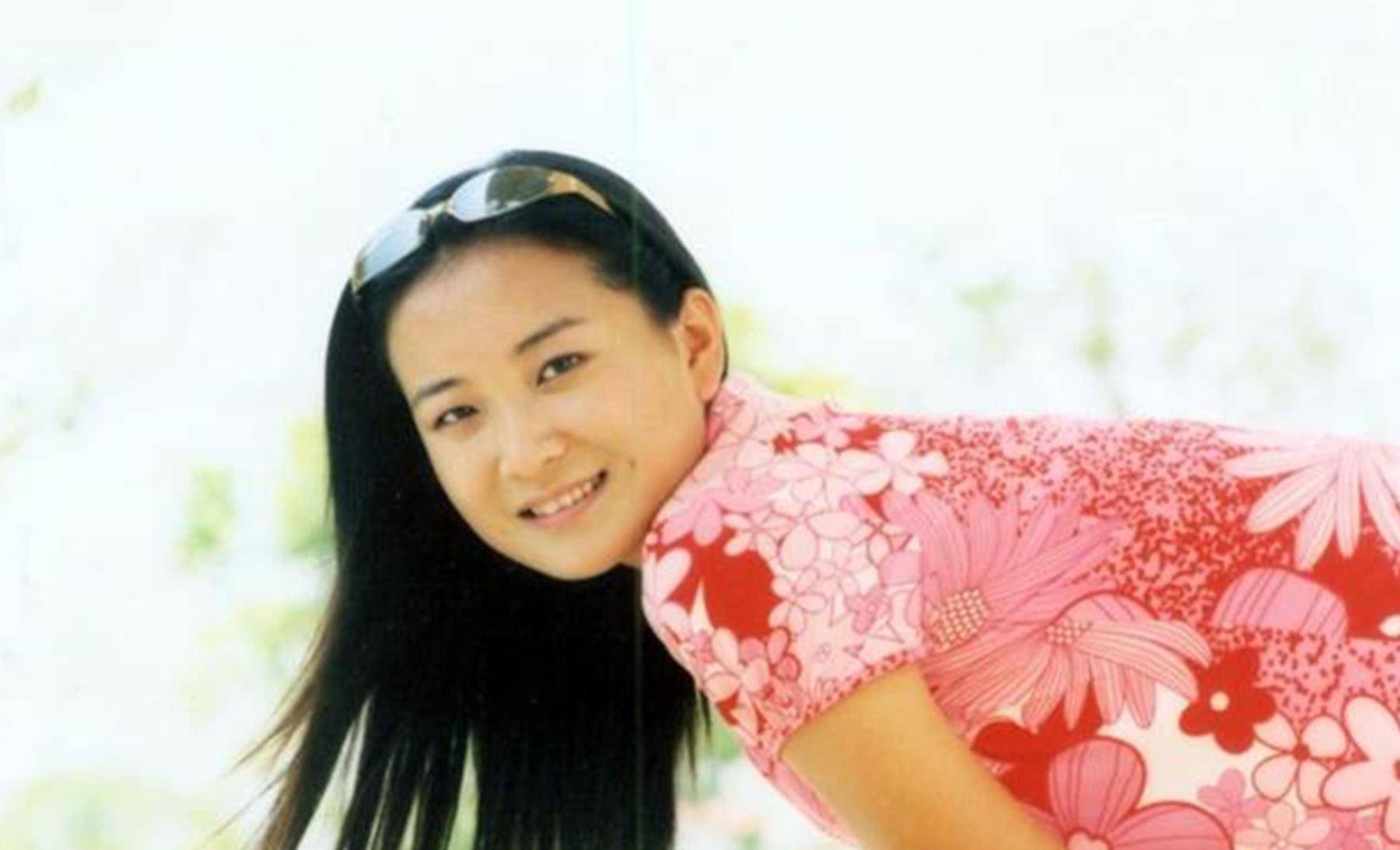 贾玲的"喜剧人生":因口音问题报错专业,人生低谷遇到贵人冯巩_时候