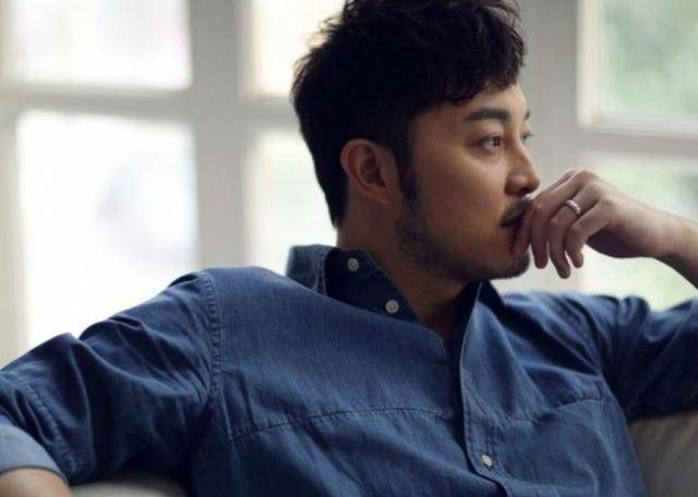 "不留胡子是鲜肉,留了胡子是硬汉",42岁的沙溢活成"最帅大叔"