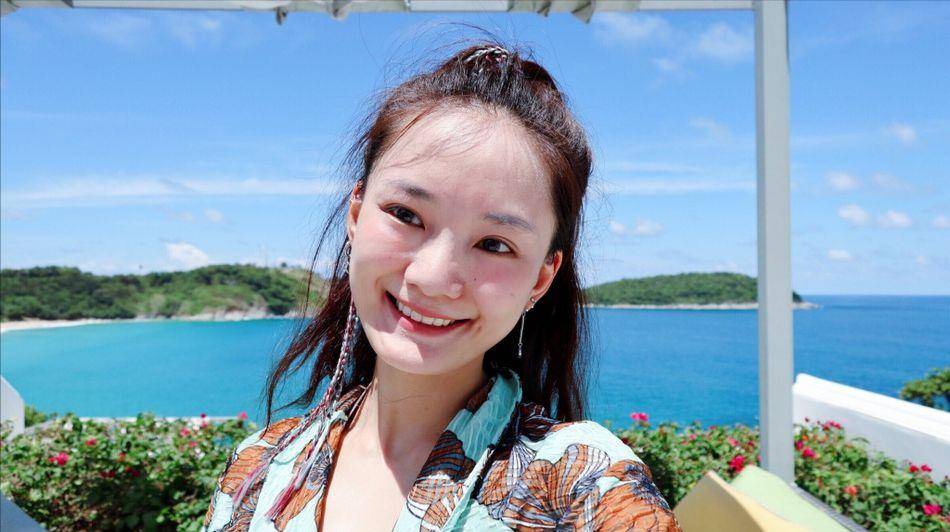 曾经"带资进组",如今成为"柜姐",清纯代表馨子经历了什么?