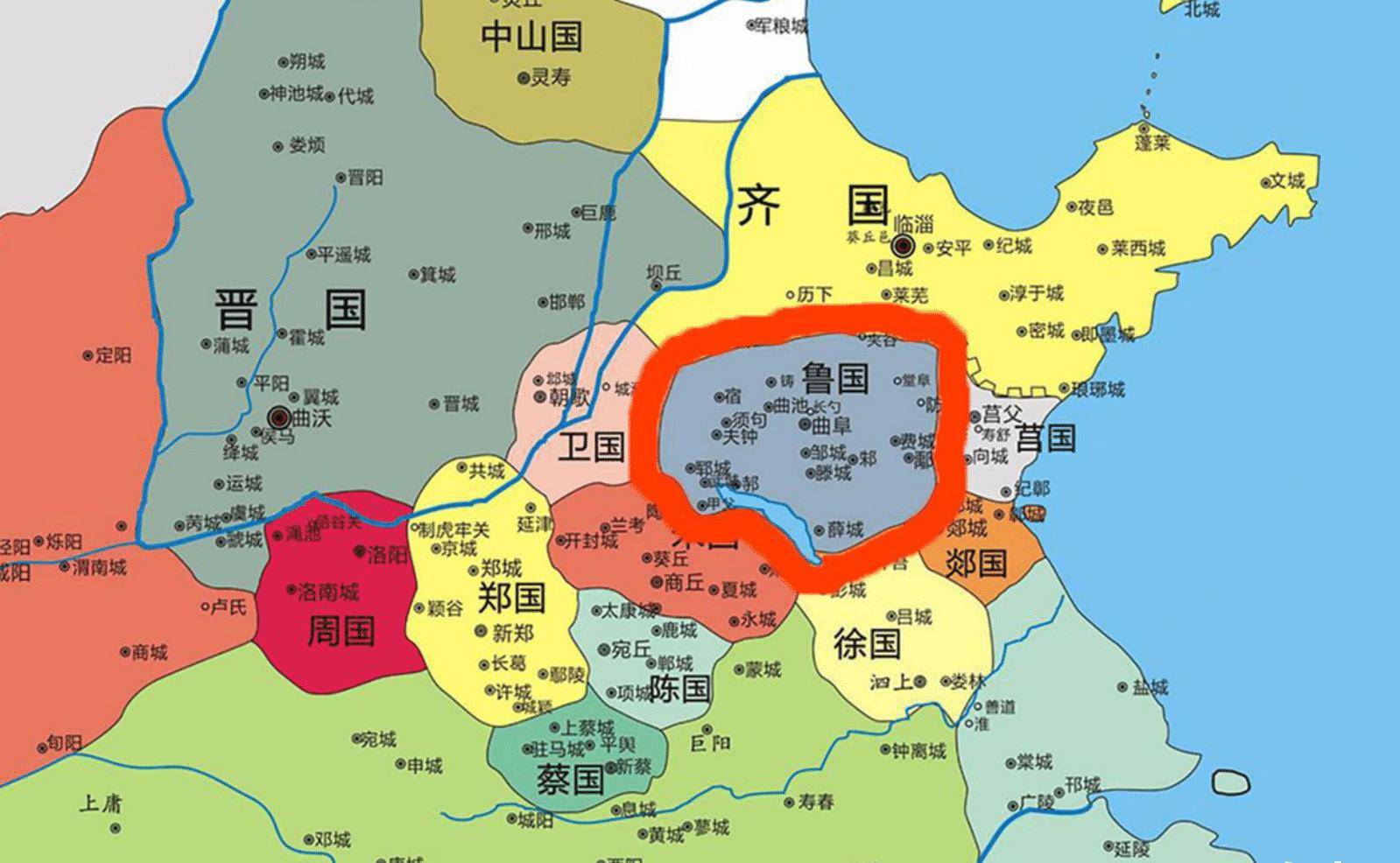 春秋时期的鲁国,与齐国,莒国接壤,定都曲阜.