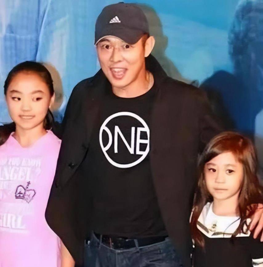 李连杰女儿李思成为父母离婚的牺牲品,如今35岁仍未婚_黄秋燕_利智