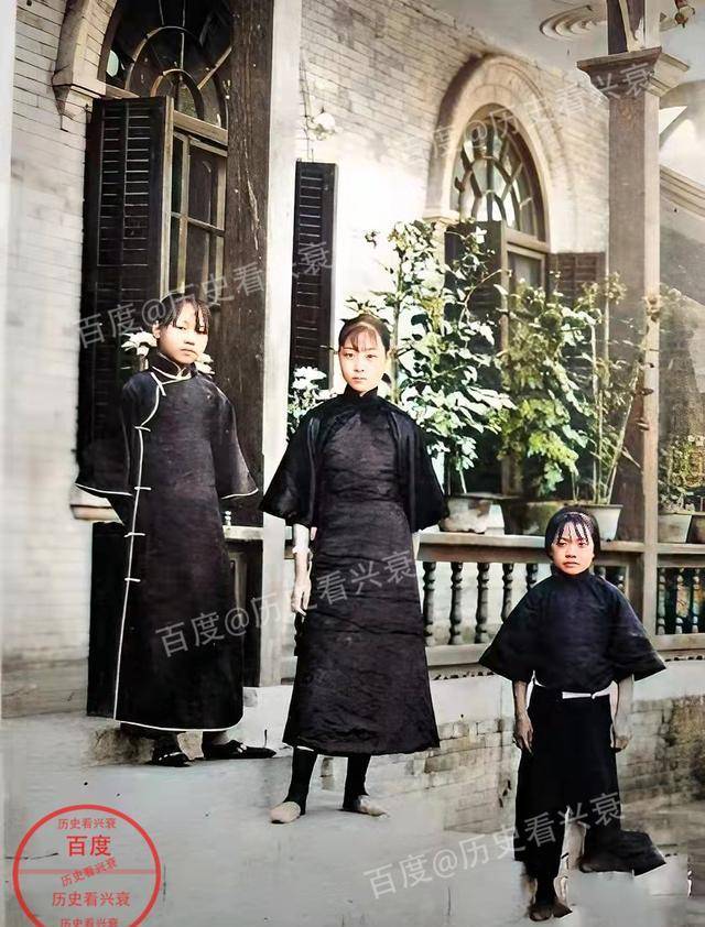 老照片:民国时期的地主老爷,北洋军阀张宗昌的第19房老婆