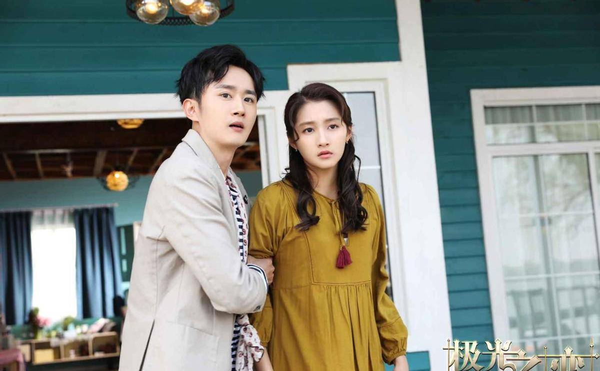"背景成谜"关晓彤:郭德纲都得叫姑姑,如今却逐渐"腾化"_刘浩存_京圈