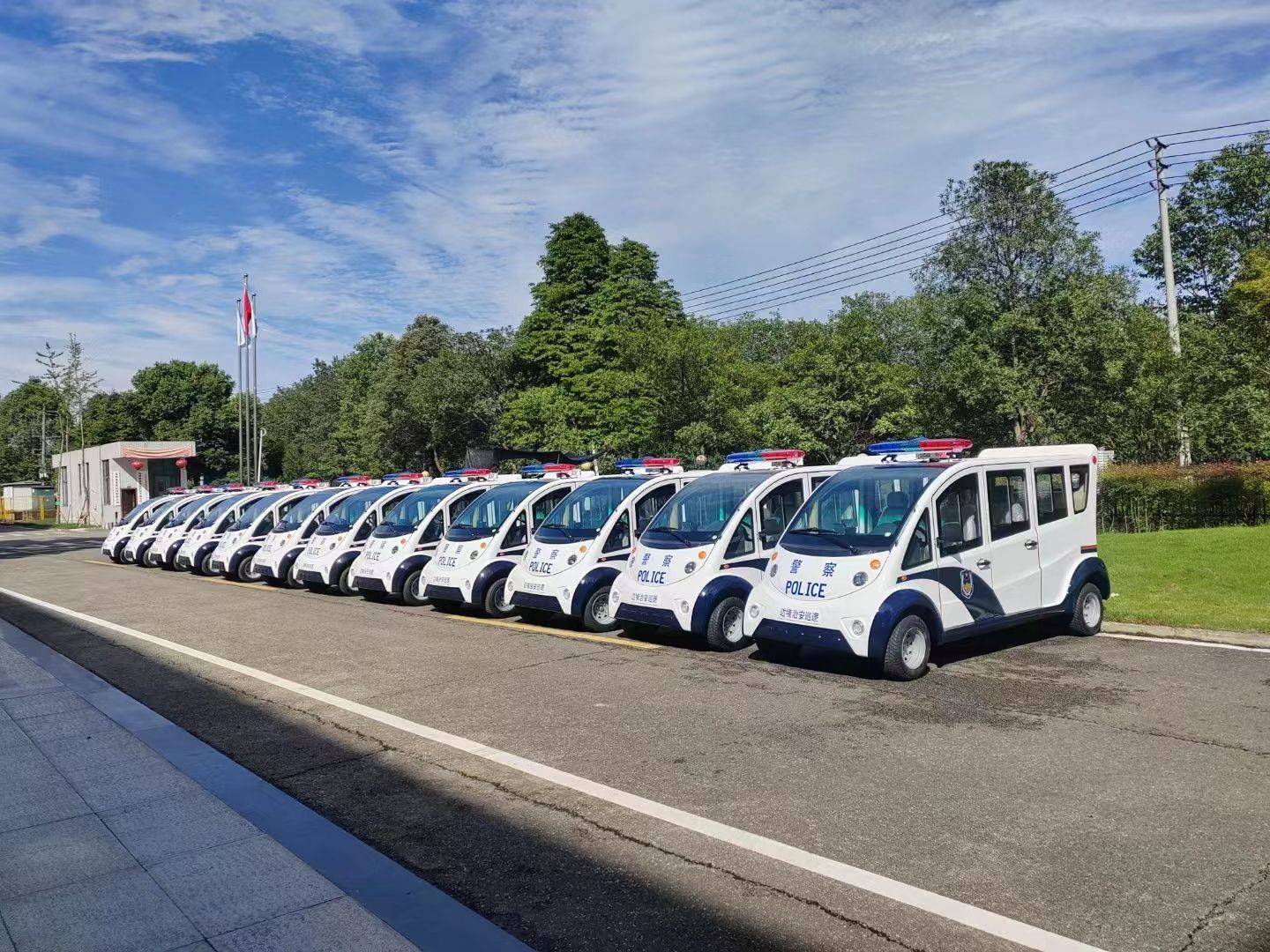 智能警务之选,四轮电动巡逻车用科技强力守护城市安全_工作_进行_实时