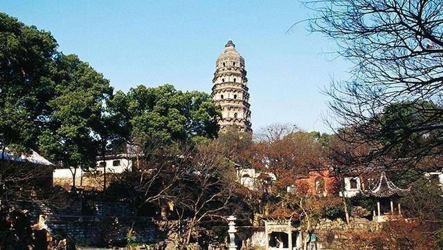 江苏有一景区,因"虚假宣传"引游客不满,还被誉为吴中第一山_虎丘_风景