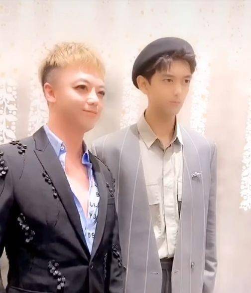 大帅哥秒变奶油小生,完全是歪曲了粉丝对他的想象.