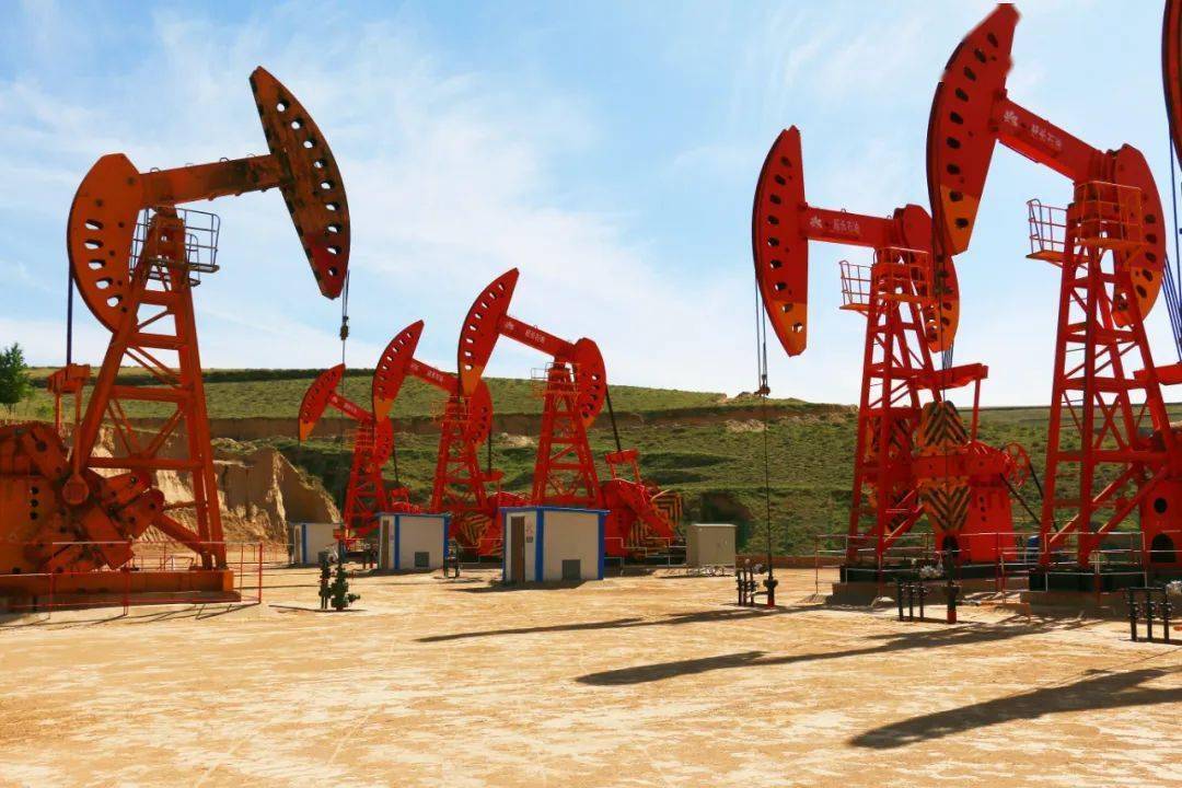 河南三门峡盆地油气产量惊人:钻探新油田,原油自喷!