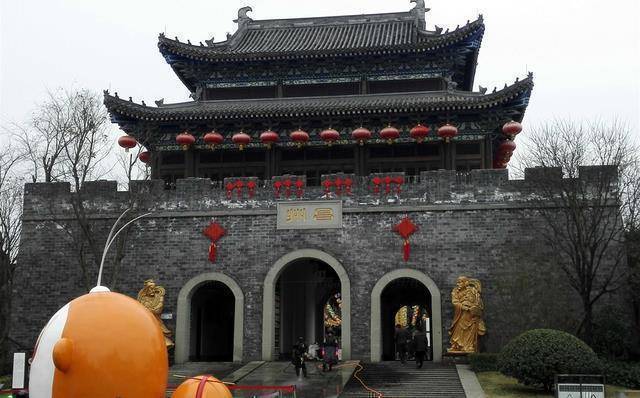 昌州古城地处于大足区境内,它是以宋朝昌州府为根基,打造的一座大型