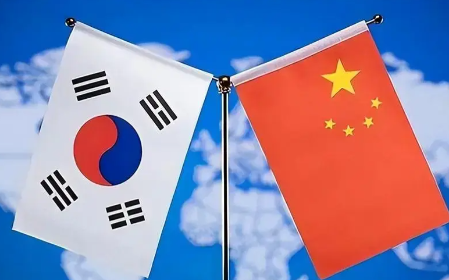 等了将近一个月,韩外长终于打通中方电话,王毅主动邀赵兑烈访华_中韩_