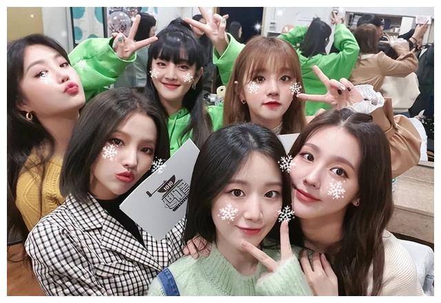 女团成员们在新歌中展现了更加多元化的魅力,每个人呈现出迥异的个性