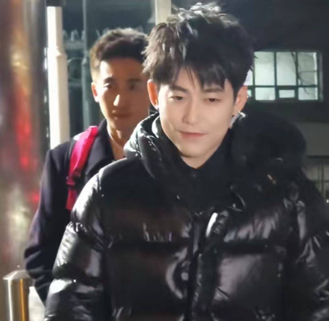 央视春晚最后联排,董洁空降现场,苏醒懒理梅西风波,胡歌缺席_唐嫣