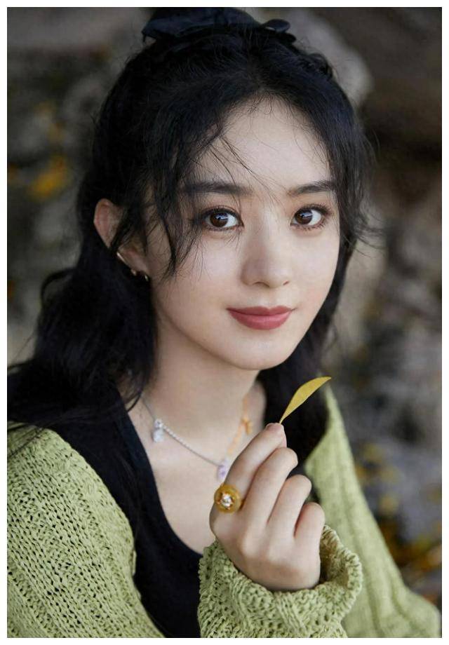 赵丽颖登上人气巅峰!她的魅力真是万众瞩目,令人为之倾倒!