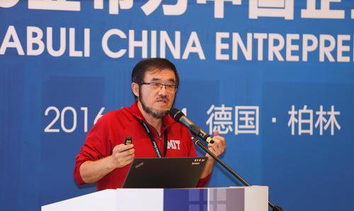 中国隐形大佬:曾一手压着马云,一手压着马化腾,他是谁?