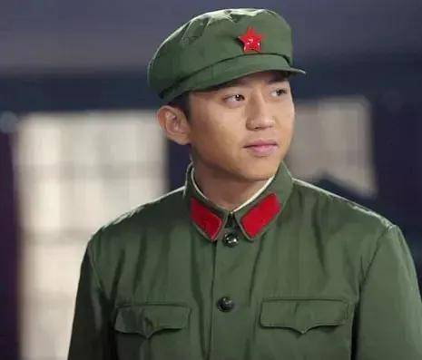 邓超:携手孙俪走过17年,养育一儿一女,风光背后是辛酸