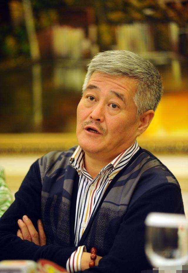 背叛赵本山的4个人,小沈阳没戏演,刘小光被封,而他却拿了奖_爱情_乡村