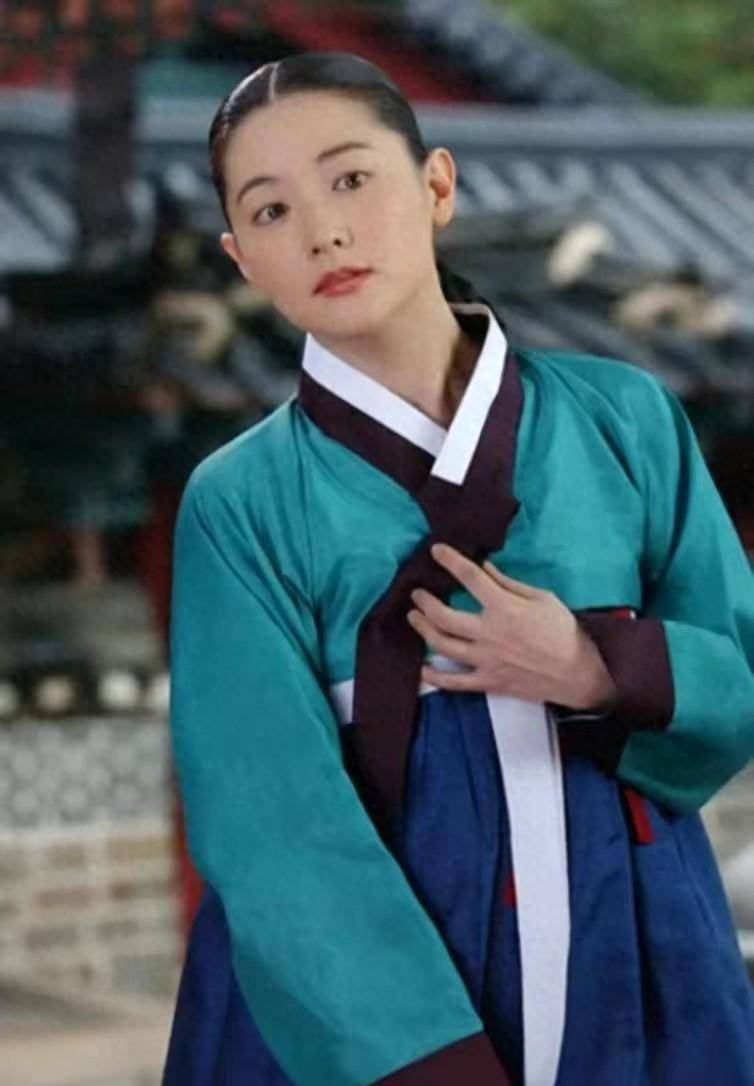 《大长今》续集来了,53岁李英爱再续传奇,网友:炒冷饭