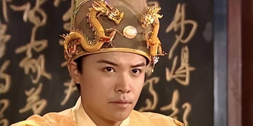 朱常洛为此陷入长达十五年的"国本之争".