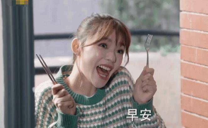 据了解,该剧讲述了脱线迷糊的"钢琴怪才"方小莴(林允 饰)和傲娇毒舌