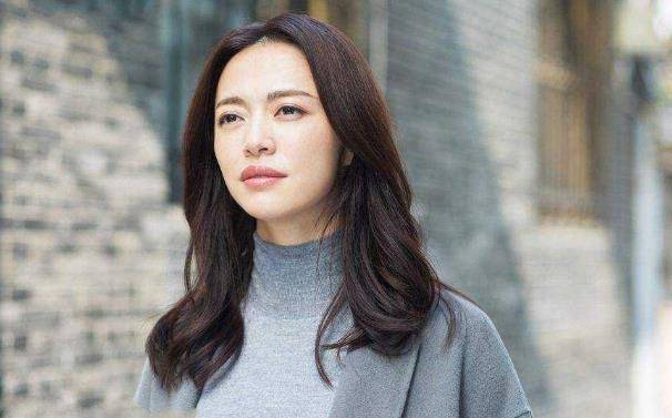 姚晨与仝卓交恶后过往被挖出,婚内不忠诚4人,最后一位