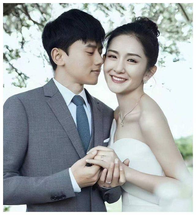 张杰谢娜为6岁双胞胎女儿庆生,欢乐幸福,让人心动!_家庭_生活_事业