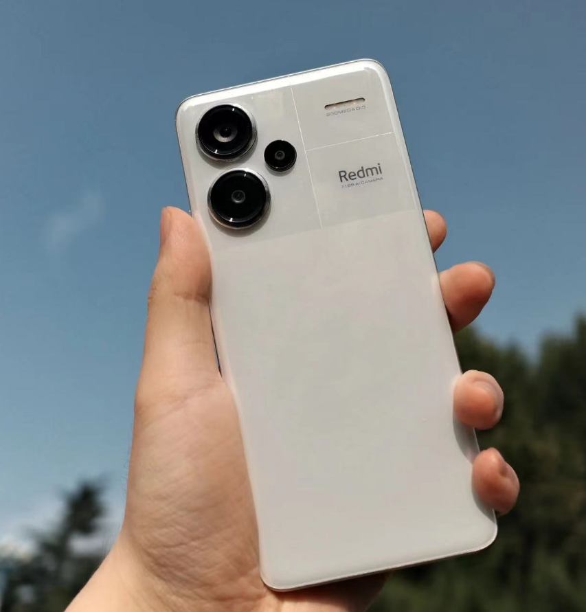 曲屏 5800mah超耐久大电池点评:荣耀x50搭载骁龙6gen1,三星4nm制程