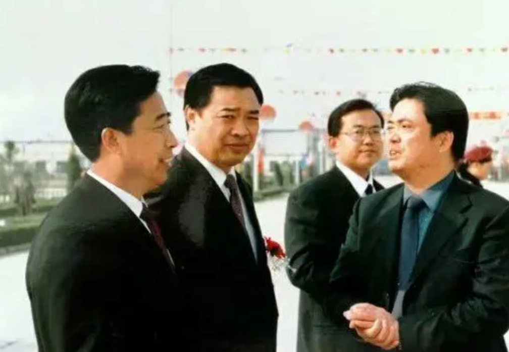 债主:他比原来过得还好_王中