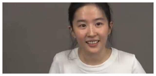 刘亦菲素颜生图曝光,仙女降世,传说中的美貌如此真实!