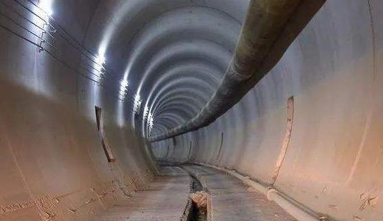 这条隧道6年才被打通,中国工程师备受嘲笑,美国却说了