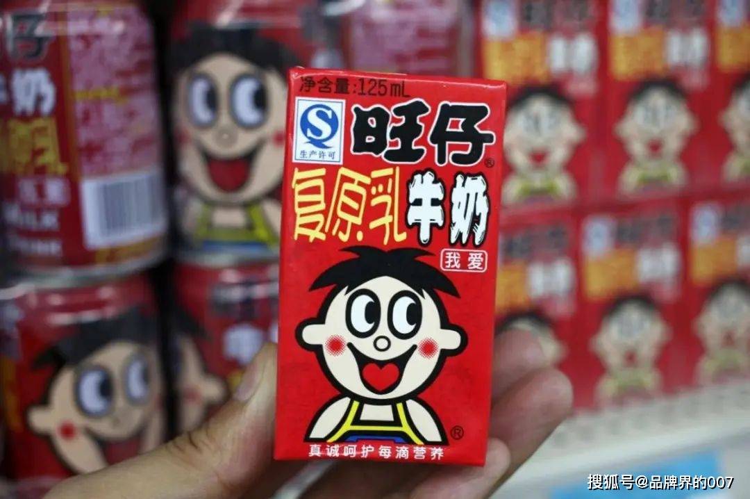 三年六班的李子明同学也长大了,居然还能带了8升旺仔牛奶再次出现在